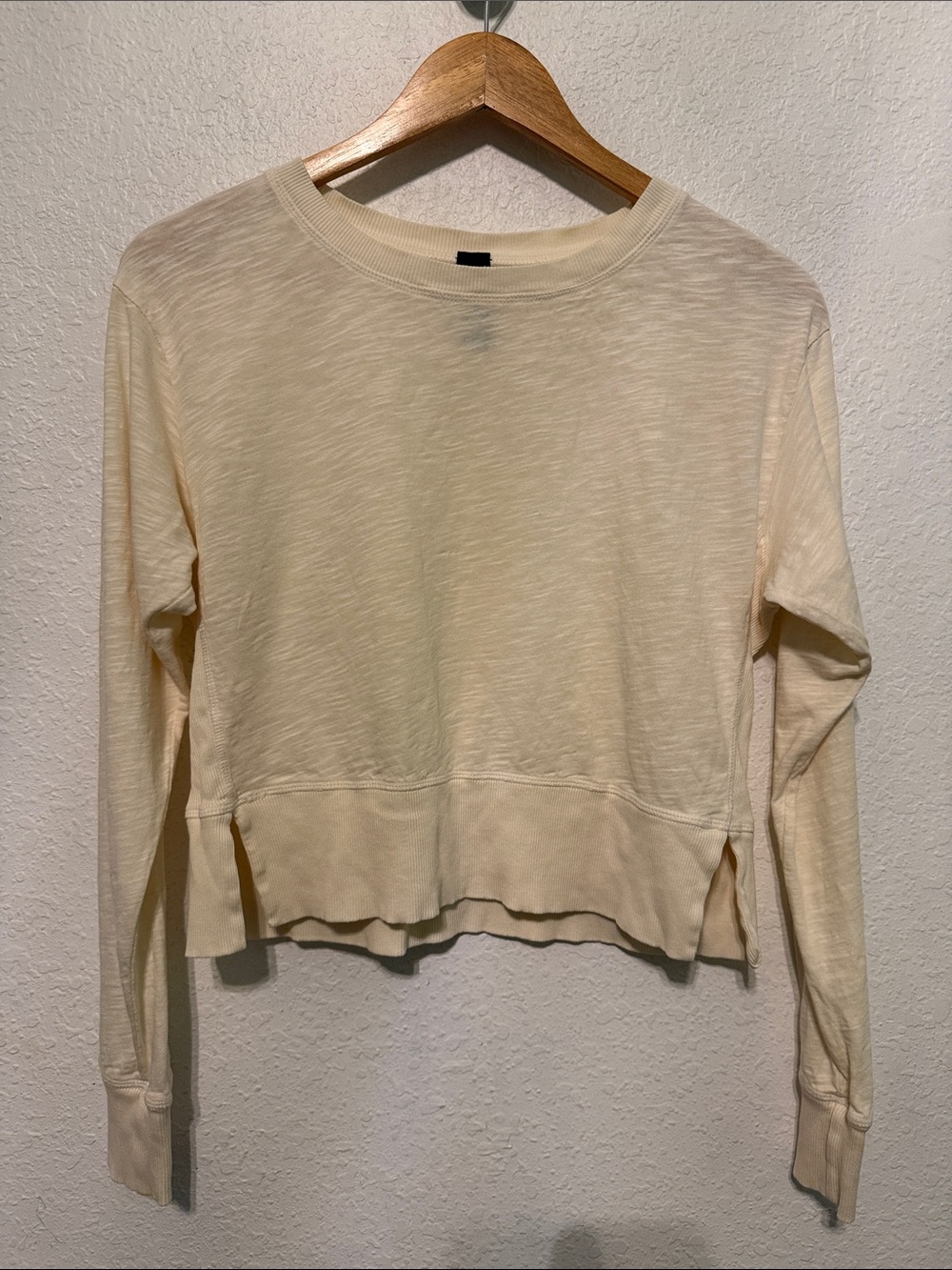 Perfect Revolve Bobi cream long sleeve crop top small